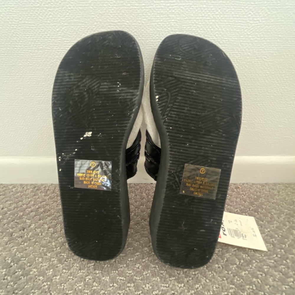 ROXY Flip Flop Sandals women’s size 7 - Picture 2 of 4